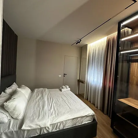 Fjori Di Bosco Apartment *